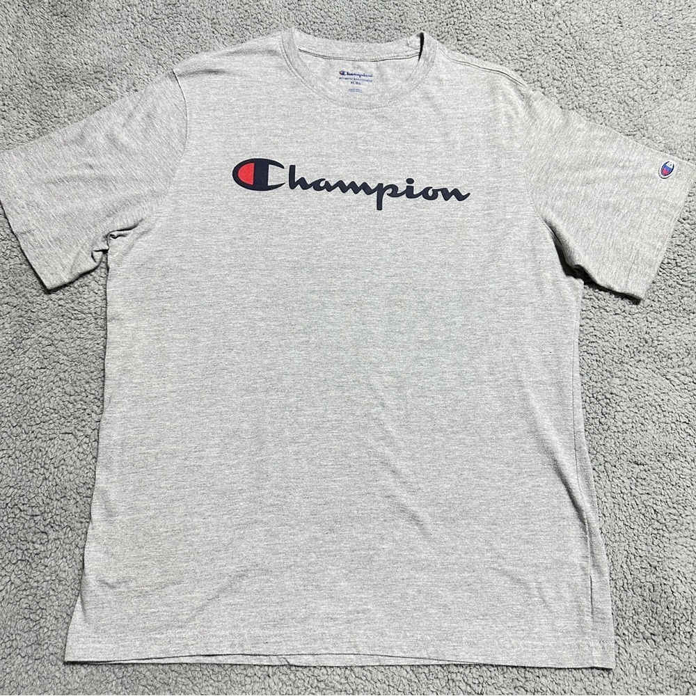👉 Champion Gray Logo T-Shirt – Size XL – Men’s Athletic Cotton Blend Tee